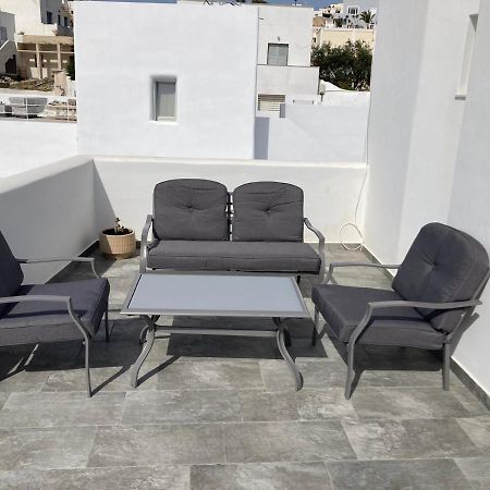 Triena Apartments Fira  Exterior photo