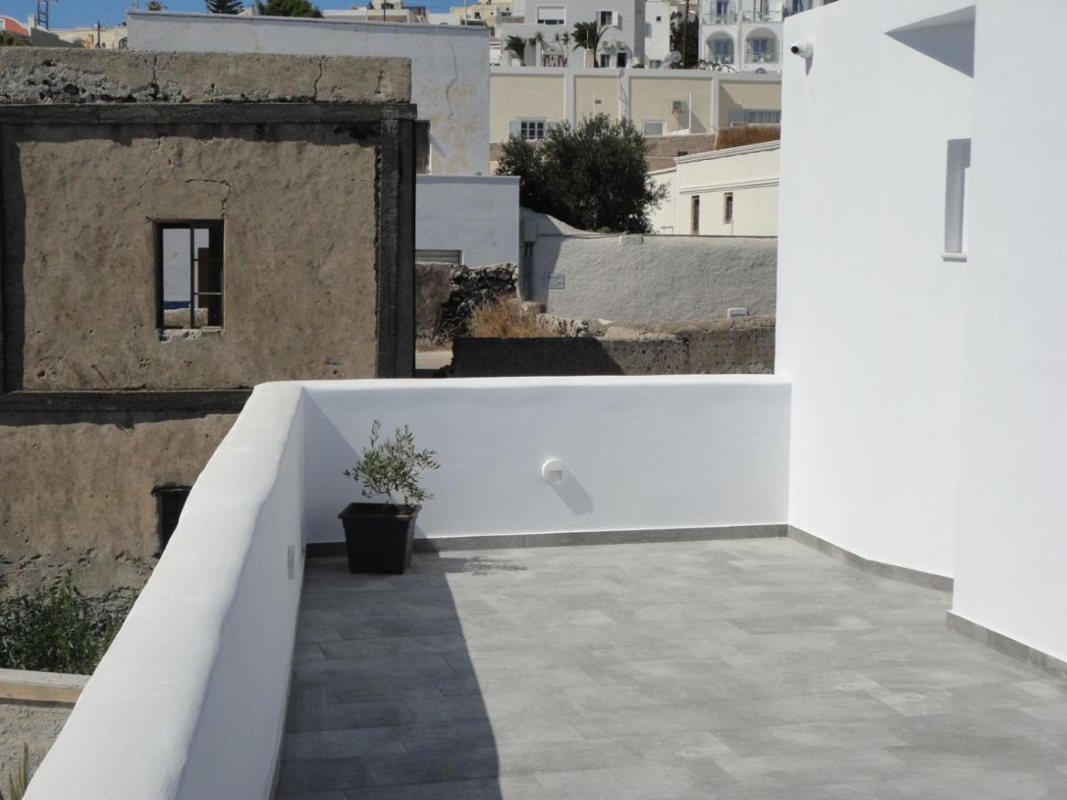 Triena Apartments Fira  Exterior photo